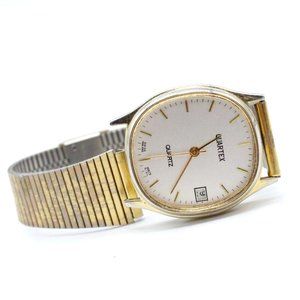 Vintage Quartex Watch Mens Gold Tone Stainless Steel Swiss Hong Kong Silver Dial